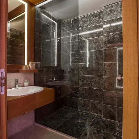 Lotus Spa&sport 호텔