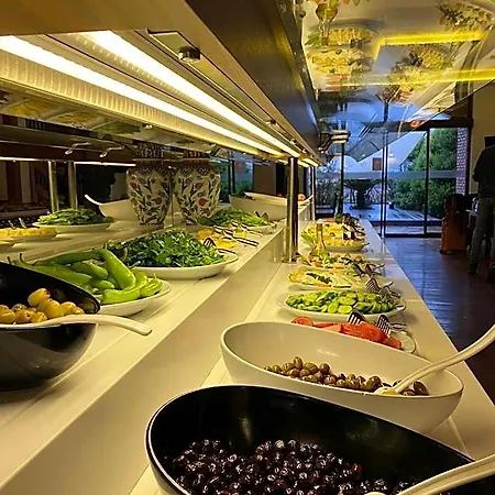 Hotel Grand Azmakhan Spa&welness